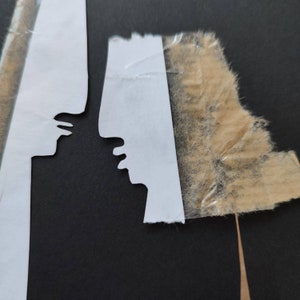 Arte eco-responsabile, carta riciclata, busta kraft ritagliata ricevuta, nastro da imballaggio per pacchi Opera originale Pezzo unico Artista FR LydieLY