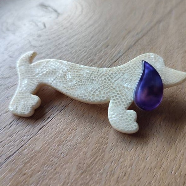 LEA STEIN PARIS Dachshund Sausage Dog Acetate brooch Dark purple marbled Pearly cream white with mosaic effects Original vintage Signed on the back