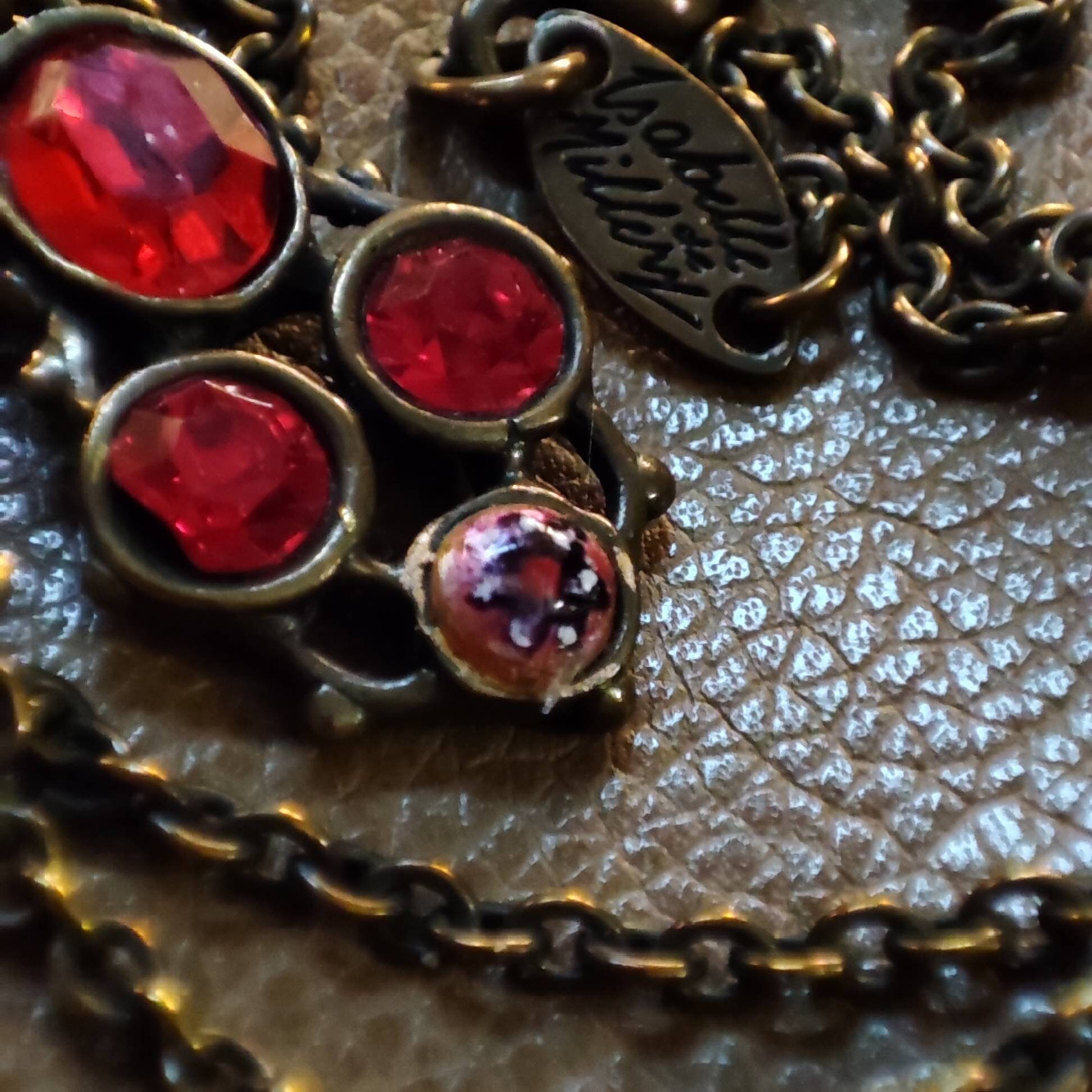 Collier Perles Et Croix Isabelle De Millery - Occasion En Bon État