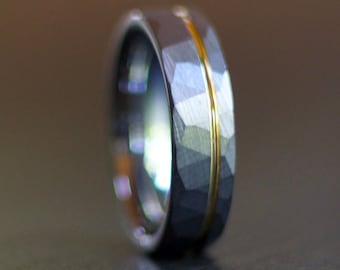 Mens Wedding Band, Gold Inlay Tungsten Ring, Hammered Silver Ring, Male Wedding Band, Mens Engagement Ring, Engraved Ring, 8mm Width