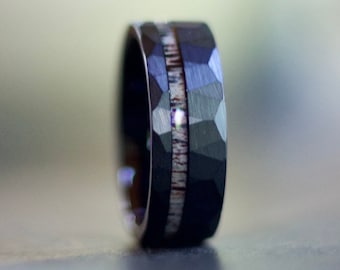 Mens Hammered Tungsten Wedding Band Black Wedding Band with Antler inlay Black  Ring for Men Hammered Ring Antler Ring Wood Wedding Band