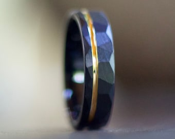 Mens Hammered Tungsten Wedding Band Black Wedding Band with Rose Gold inlay Black  Ring for Men Women Hammered Ring Black Band Men’s Rings