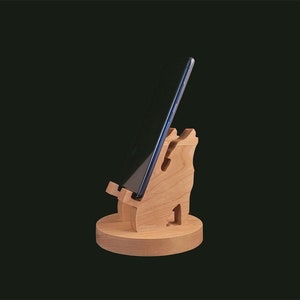 Wooden WOLF cell phone stand,charging station
