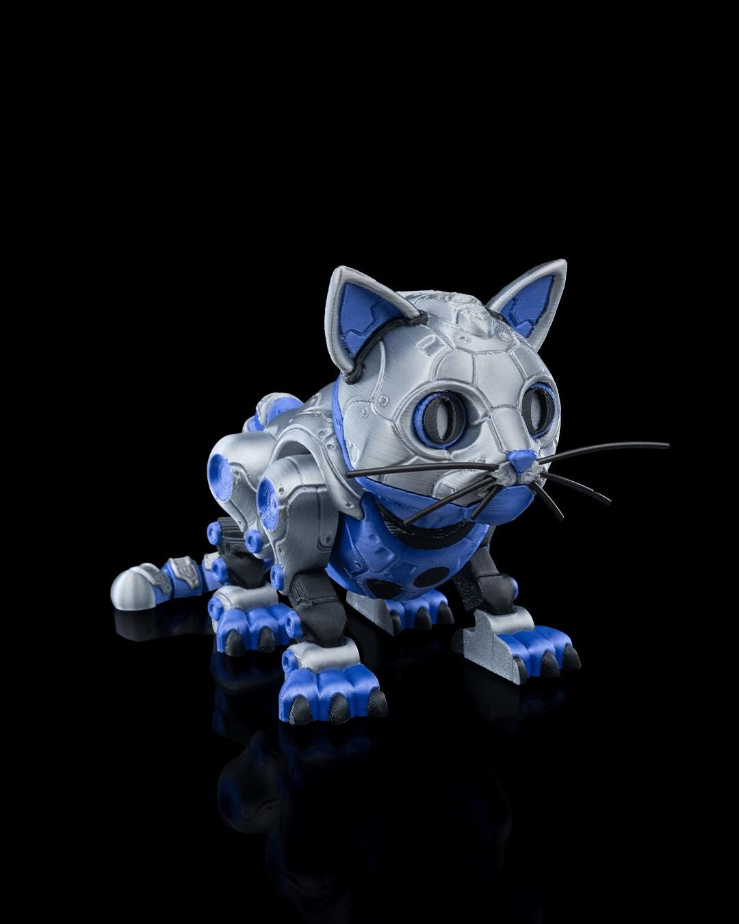 Quirky Robot Cat Sculpture: Retro-style Feline Mech With