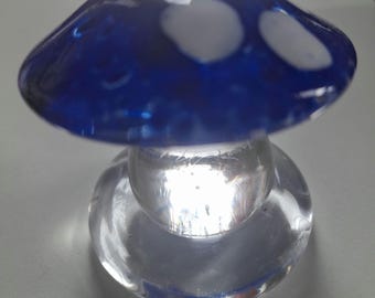 Szkło dmuchane ręcznie, małe, grzybowe, niebieskie, białe, przezroczyste, z połowy XX wieku, lata 70.