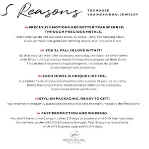 Puede incluir: Un gr&aacute;fico con una corona rosa y el texto "5 razones para elegir You Individual Jewelry". El gr&aacute;fico enumera cinco razones por las que los metales preciosos son mejores para las joyas, incluyendo que son hipoalerg&eacute;nicos, &uacute;nicos y vienen en un empaque elegante. El gr&aacute;fico tambi&eacute;n incluye informaci&oacute;n sobre los tiempos de producci&oacute;n y env&iacute;o.