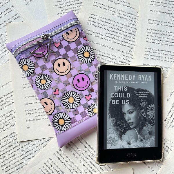 VINYL TPU | Checkerboard | flower| Smiley | Kindle sleeve | zipper closure