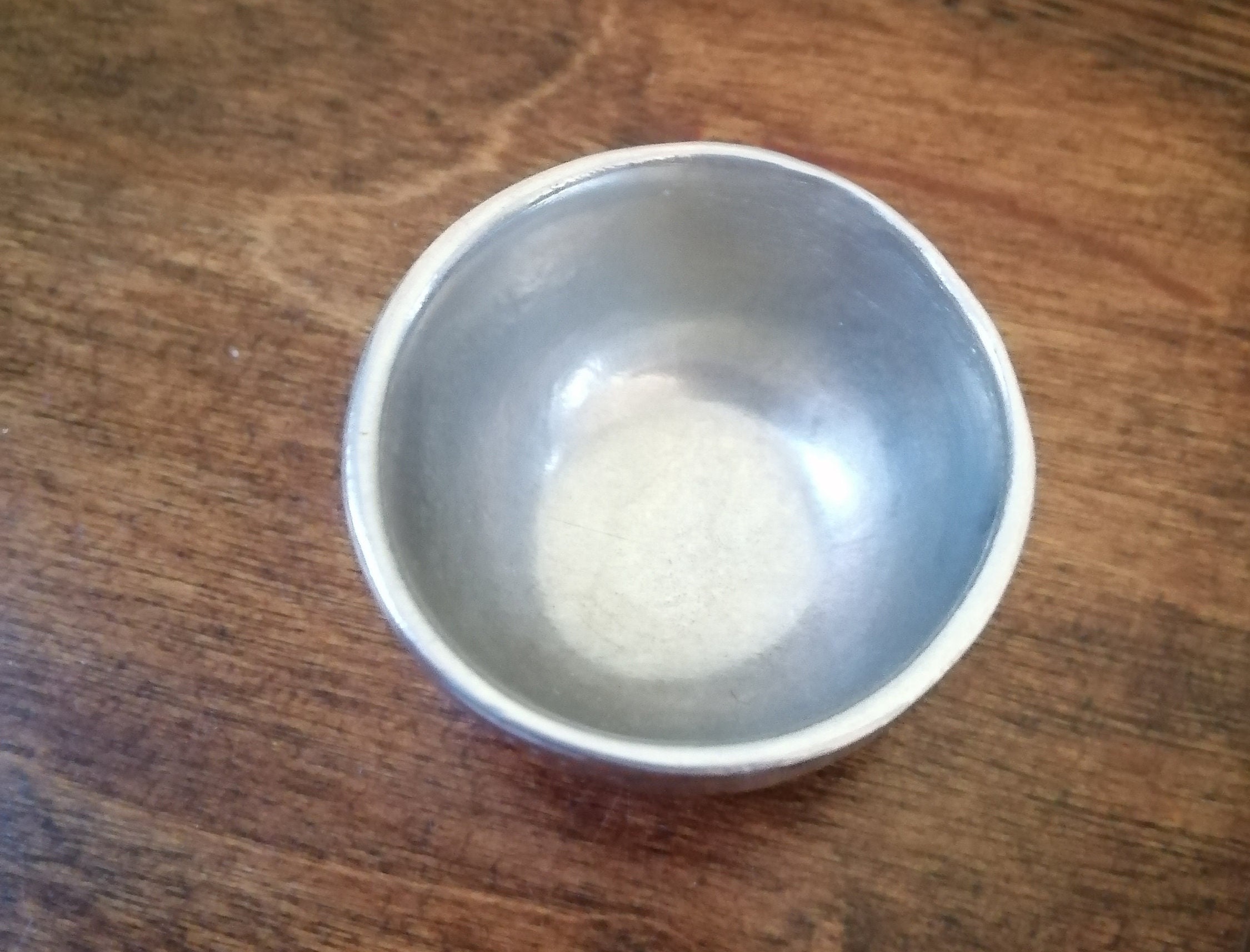 Vintage Askvoll Brug Støpt Tinn Small Handmade Pewter Tomling Bowl