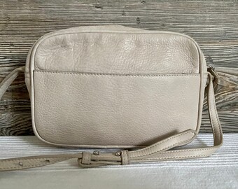 Vintage COACH 9059 Camel Brown Leather Legacy Small Hobo Shoulder 