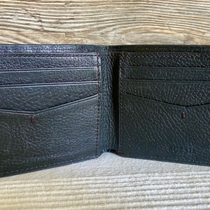 Cartera plegable vintage de cuero negro FOSSIL con envío gratuito