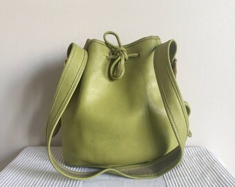 Vintage COACH 9952 Lula's Legacy Green Leather Drawstring Bucket Shoulder Bag Rare