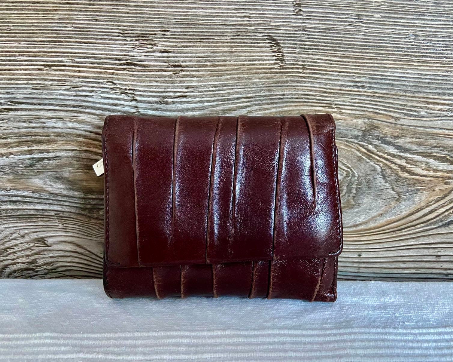 Vintage shop hobo wallets