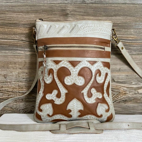 Vintage LEADERS in Leather Shoulder Crossbody Bag Purse Ship Free