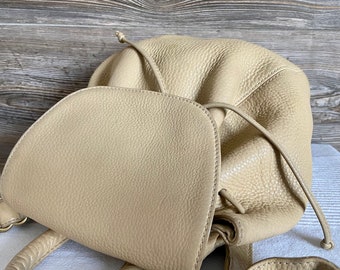 Vintage COACH Beige Pebbled Leather Sonoma Drawstring