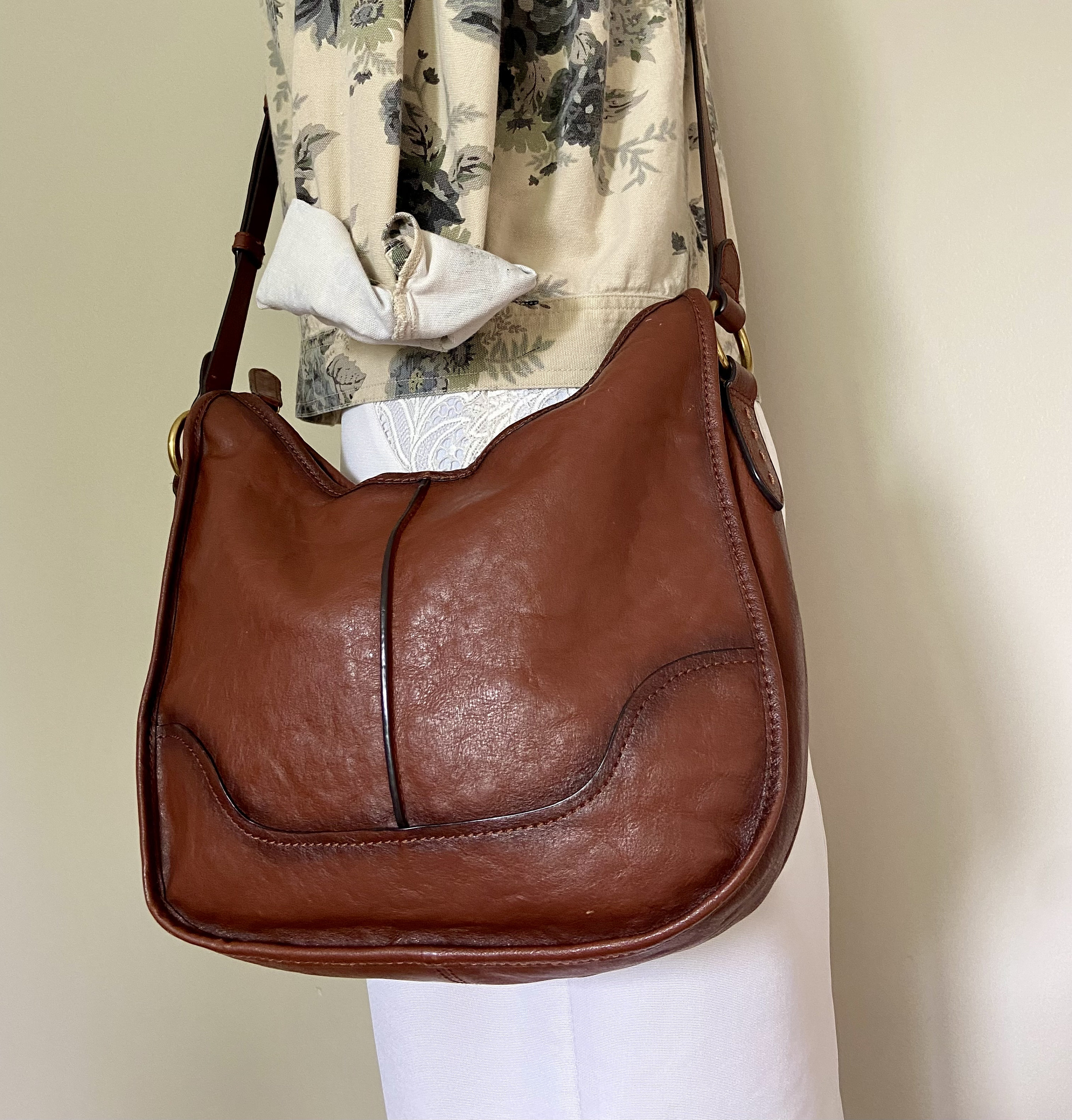 Frye saddle bag purse deals