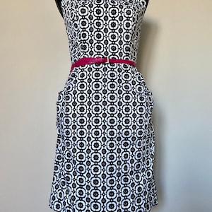Vintage NINE WEST Pencil Dress Size 4 Ship Free