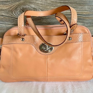 Vintage COACH Penelope Turnlock Coral Leather Satchel Shoulder Bag Purse Ship Free