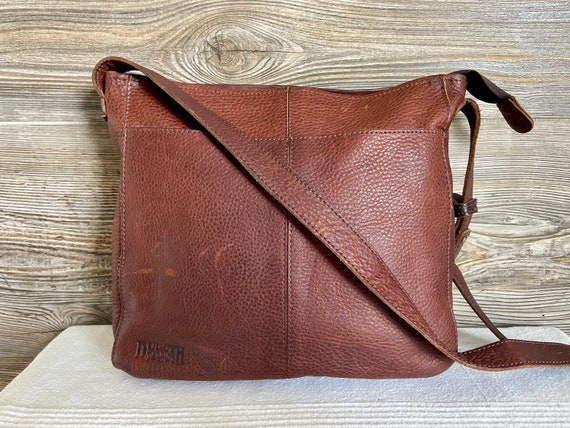 Vintage DULUTH Trading Brown Pebbled Leather Saddle Sling Crossbody  Shoulder Bag Purse - Etsy