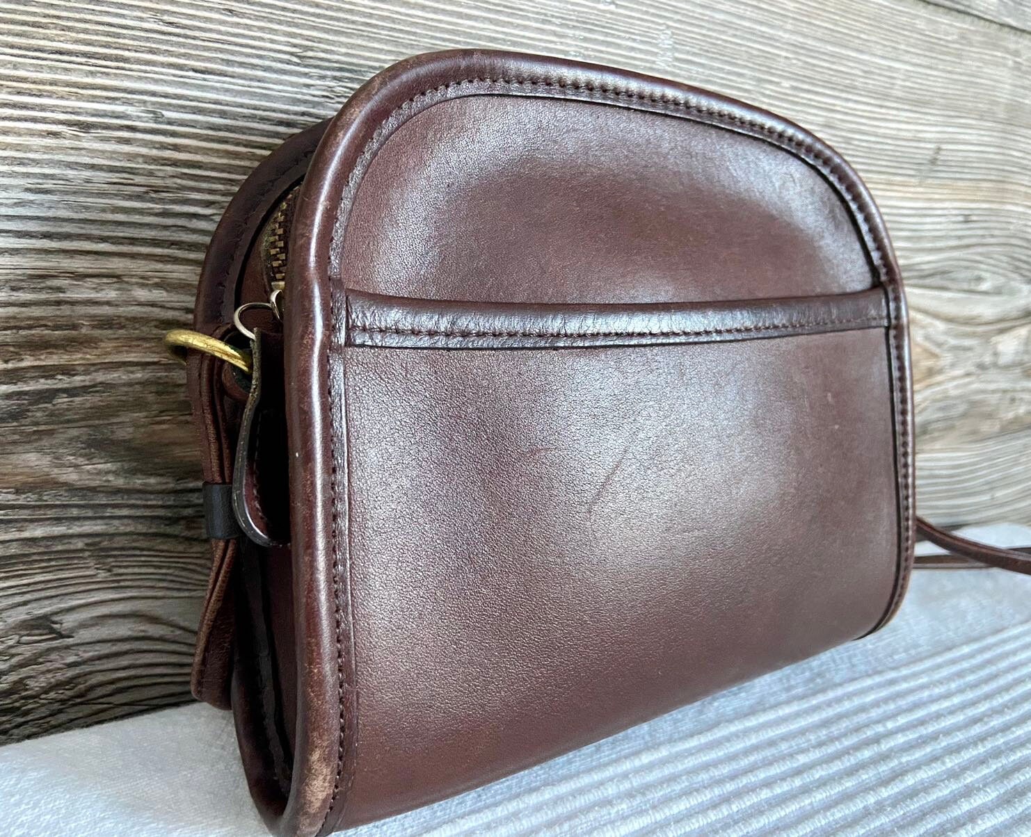 Vintage COACH Abbie 9017 Brown Leather Crossbody Small Shoulder