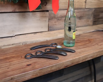 Abridor de botellas forjado a mano