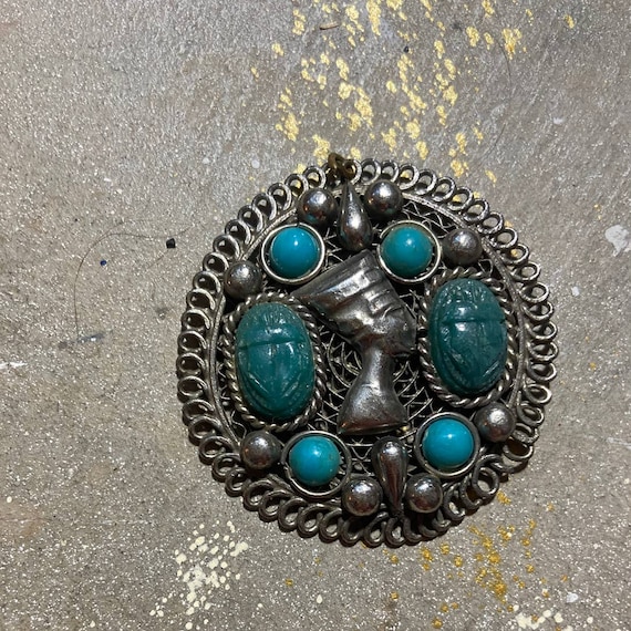 Vintage metal Nefertiti faux turquoise scarab nec… - image 1