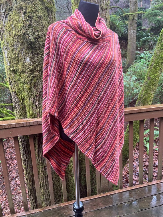 Y2K Vintage Poncho, Cowl Neck Pullover, Pink Red O