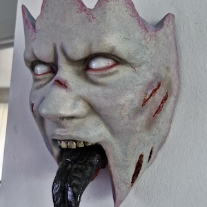 Exorcist Regan wall hanger image 1