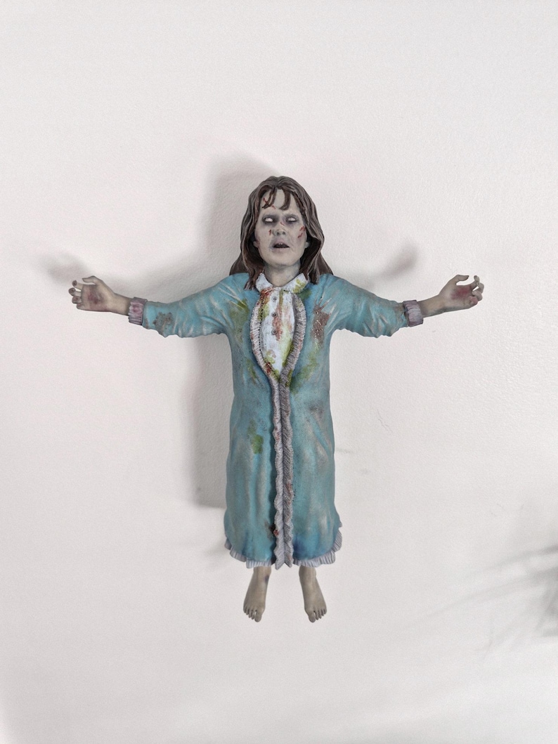 12" Painted Exorcist levitating Regan Wall Hanger Statue image 6