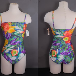 専用　GOTTEXゴデックス　ワンピース水着スイムウェア　新品、未使用 キリン柄ハイネックワンピース水着JUNGLE QUEEN (gottex GOLD