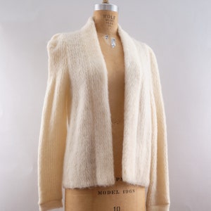 Vintage Alafoss Iceland Pure Virgin Wool Ivory Cardigan Medium image 5