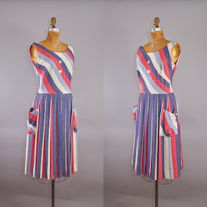 1950s Linen Dress – Multicolored Stripes, Sleeveless, Scoop Neck, V-Back, Pleated Skirt, Patch Pockets - Size Medium
