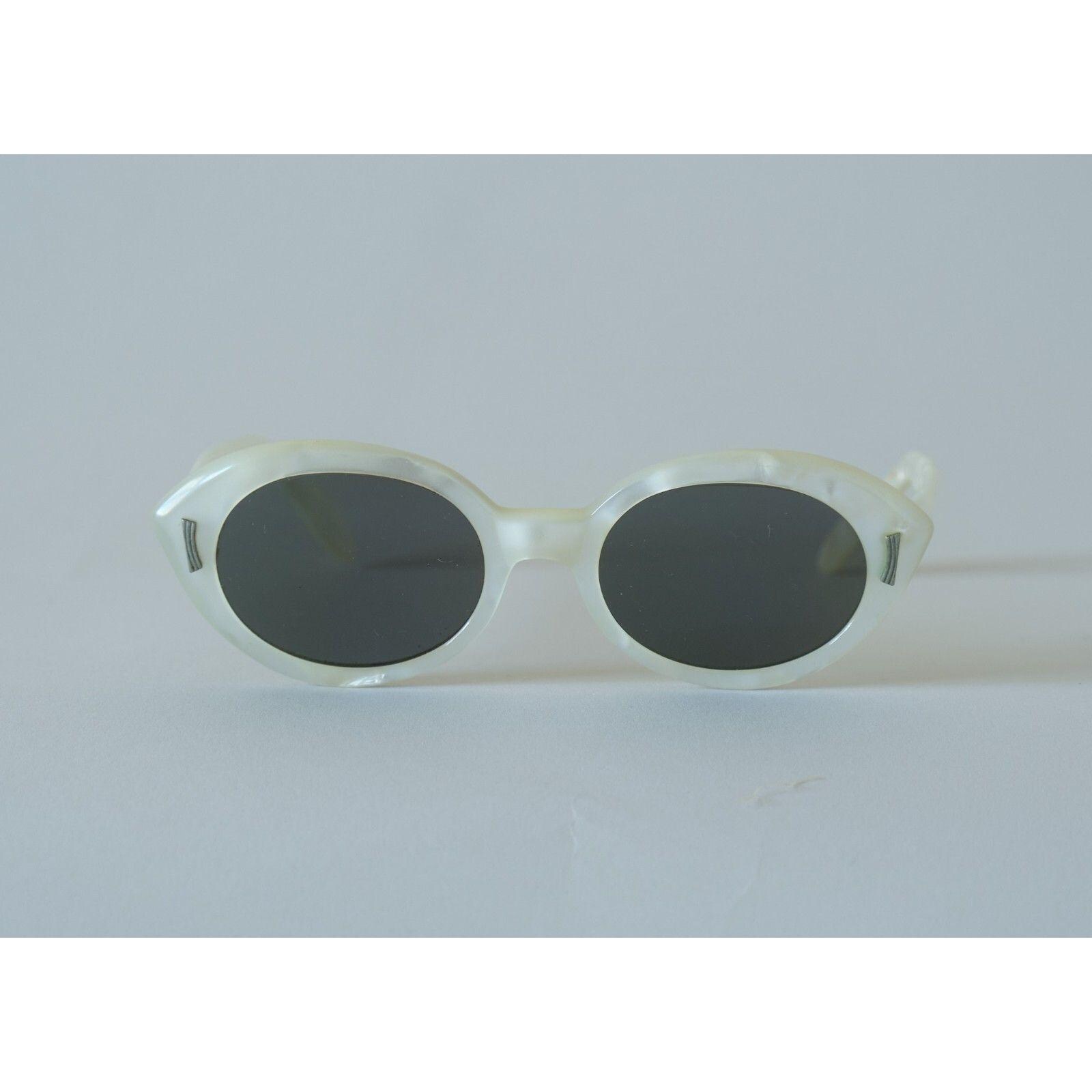 Aesthetic Sunnies 90s Retro White *NEW* The Nineties | 90s Sunglasses at zeroUV® main image 2