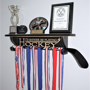 Hockey-Trophäenregal, Hockeyschläger-Regal, Hockey-Wanddekoration, Hockey-Geschenk, Hockey-Raumdekoration, Hockey-Geschenk für Jungen, Mädchen, Hockeyspieler, Hockey-Schlafzimmer