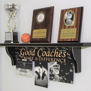 Geschenkidee für Trainer, bestes Trainergeschenk, Geschenk für Trainer, Schild, Fußball, Baseball, Lacrosse, Hockey, Basketball, Leichtathletik, Ringen, Fußball, Schwimmen, Softball Photo Shelf