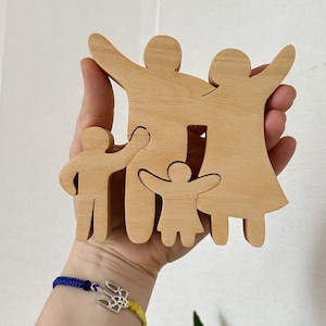 Familienpuzzle aus Holz für 4 Personen, Vatertagsgeschenk, Muttertag, Geschenk für Eltern, Familienandenken, Familienpuzzle für 4 Personen, Babygeschenk fürs Kinderzimmer