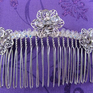 Bridal Hair Comb/ Swarovski Hair Comb/ Wedding Hair Comb/ Handmade/ Hand Crafted/ Flower Hair Comb