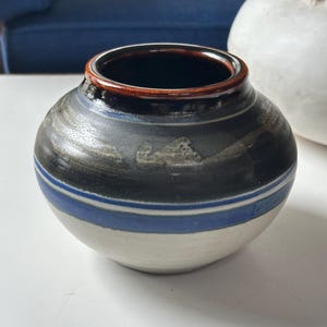 Jarrón de cerámica Dora De Larios Studio, MCM