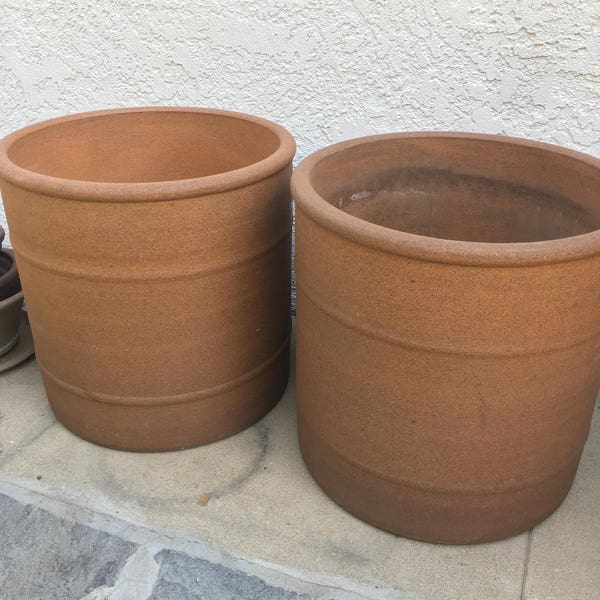 Massive stock Architectural Pottery planter, Pro Artisan David Cressey