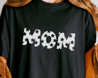 Mom Star Relaxed Fit Tshirt, New Mom Gift, Retro Mama Tee, Cute Mom Life, Baby Shower Ideas, Cozy Everyday Tee for Mom, Mother's Day Present