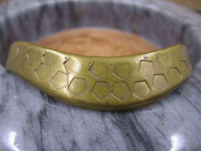 A very stylish curvy brass hammered narrow cuff image 3