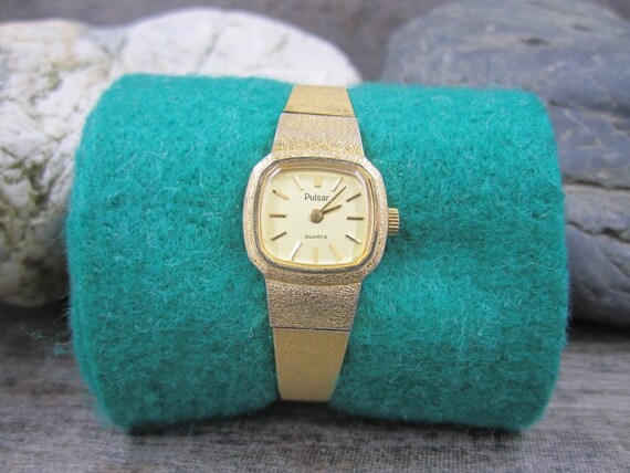 Ladies Vintage Pulsar Gold Tone Wristwatch - Etsy