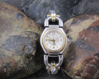 Ladies Quartz vintage watch