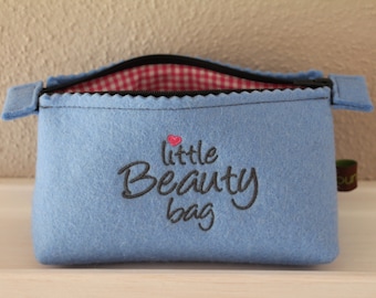 Kosmetiktasche "little Beauty bag" himmelblau/pink aus Merinofilz, bestickt, Accessoires, Tasche, Filz, Geschenk, handgemacht