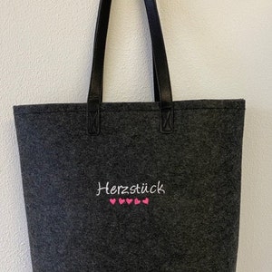 Filztasche "Herzstück" Filzshopper mit langen Henkeln, Tasche, Shopper, Umhängen, Einkaufen, Umhängetasche, Filz, Felt, bestickt