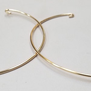 14k Gold Filled Wire Bangle, 6 Inch or 7 inch, Round Wire, 18 Gauge, Made in USA, Bulk Savings Available!!!