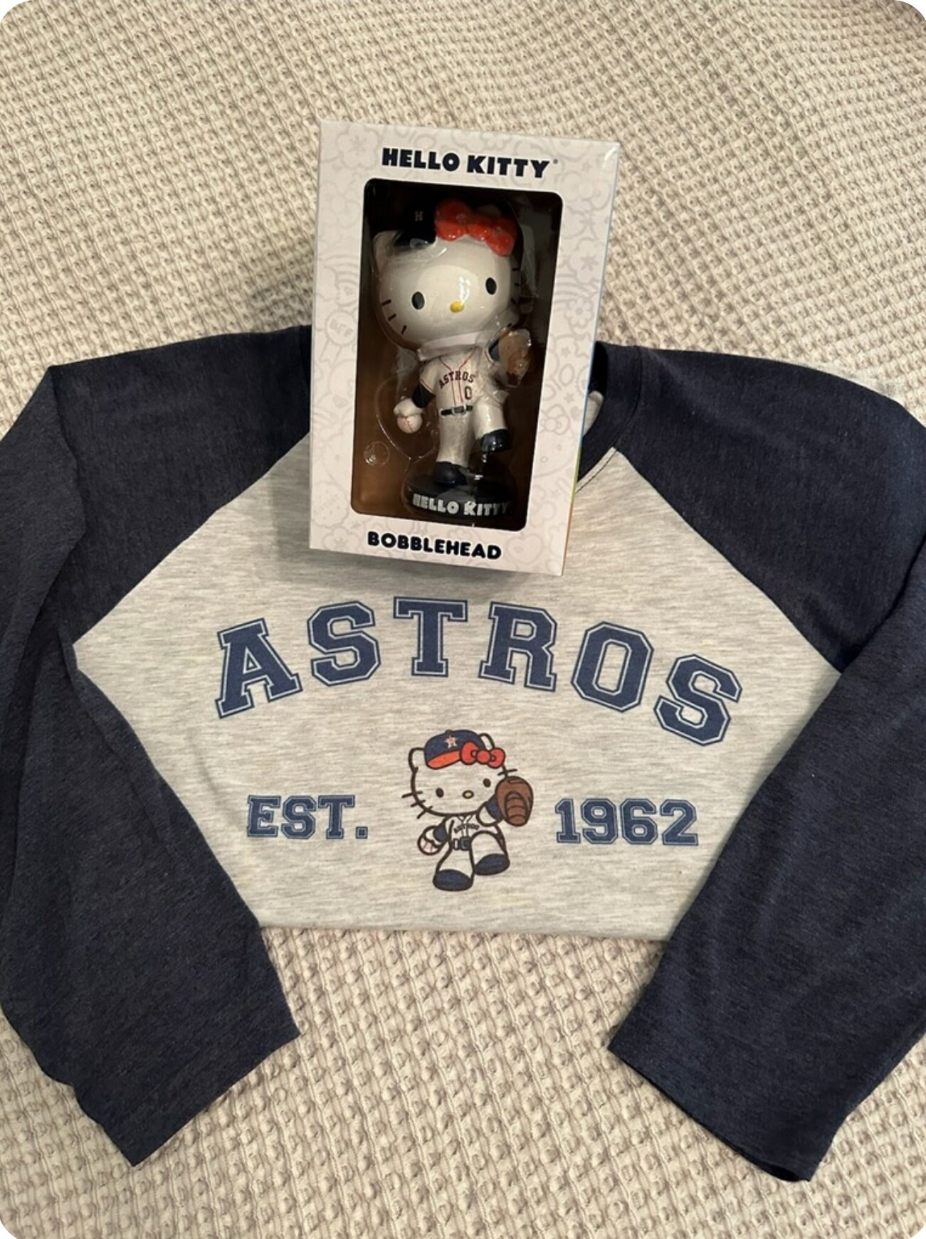 hello kitty astros bobblehead