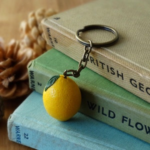 By the Shed Lemon Yellow Keyring Key Chain - Citrus - Funky - Keys - Vegetable - Fruit - Allotment - Gardening - Vegetarian Gift