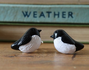 By the Shed Magpie Bird Cufflinks - Silver Plated - Garden Birds - Allotment - Gardening Bird Watching - Unique Gift - Black White - Lucky