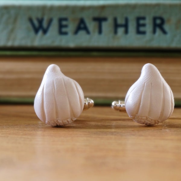 By the Shed Garlic Cufflinks - SilverPlated - Allotment - Vegetarian - Gardening - Vegetable - Fruit - White - Goth - Vampire - Dracula