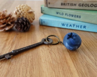 By the Shed Blueberry Keyring - Fruit - Vegetables - Gardening - Gift - Bilberry - Unique Present - The Good Life - Blue - Key Chain, Charm